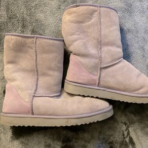 Light purple ugg boots